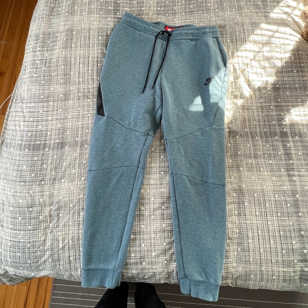 Nike Tech Joggers